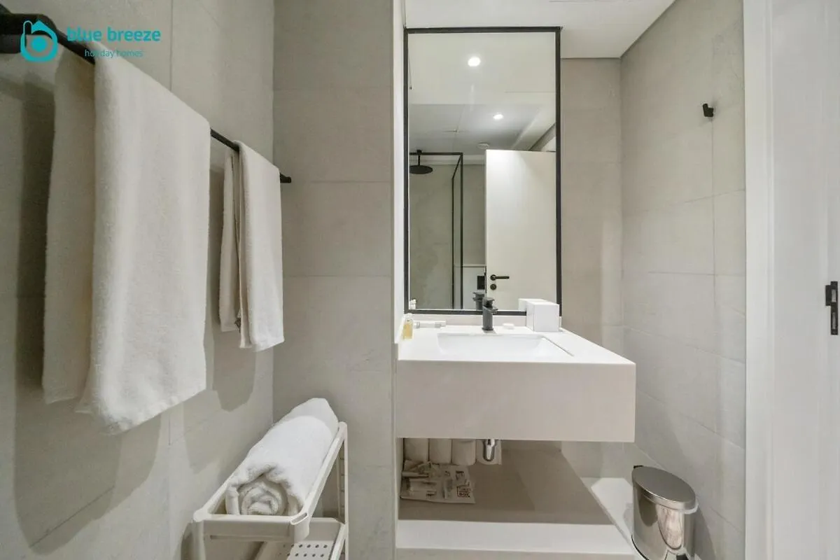 Blue Breeze - Trendy Studio With Balcony & Stylish Interiors Dubai Forenede Arabiske Emirater